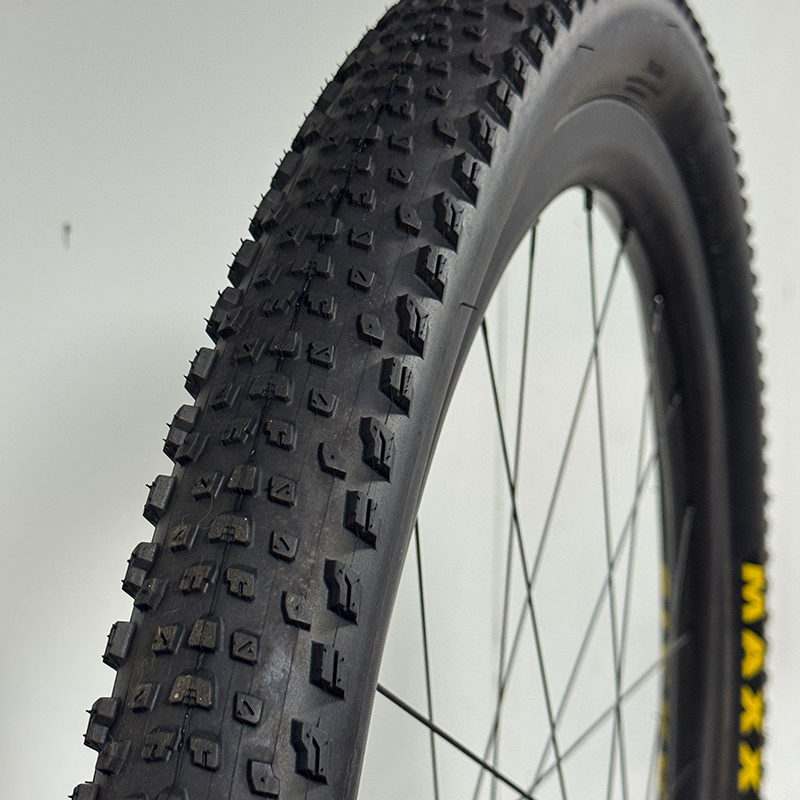 Ban Sepeda Gunung Maxxis MTB X - Mountain Biking Races ulasan dan harga
